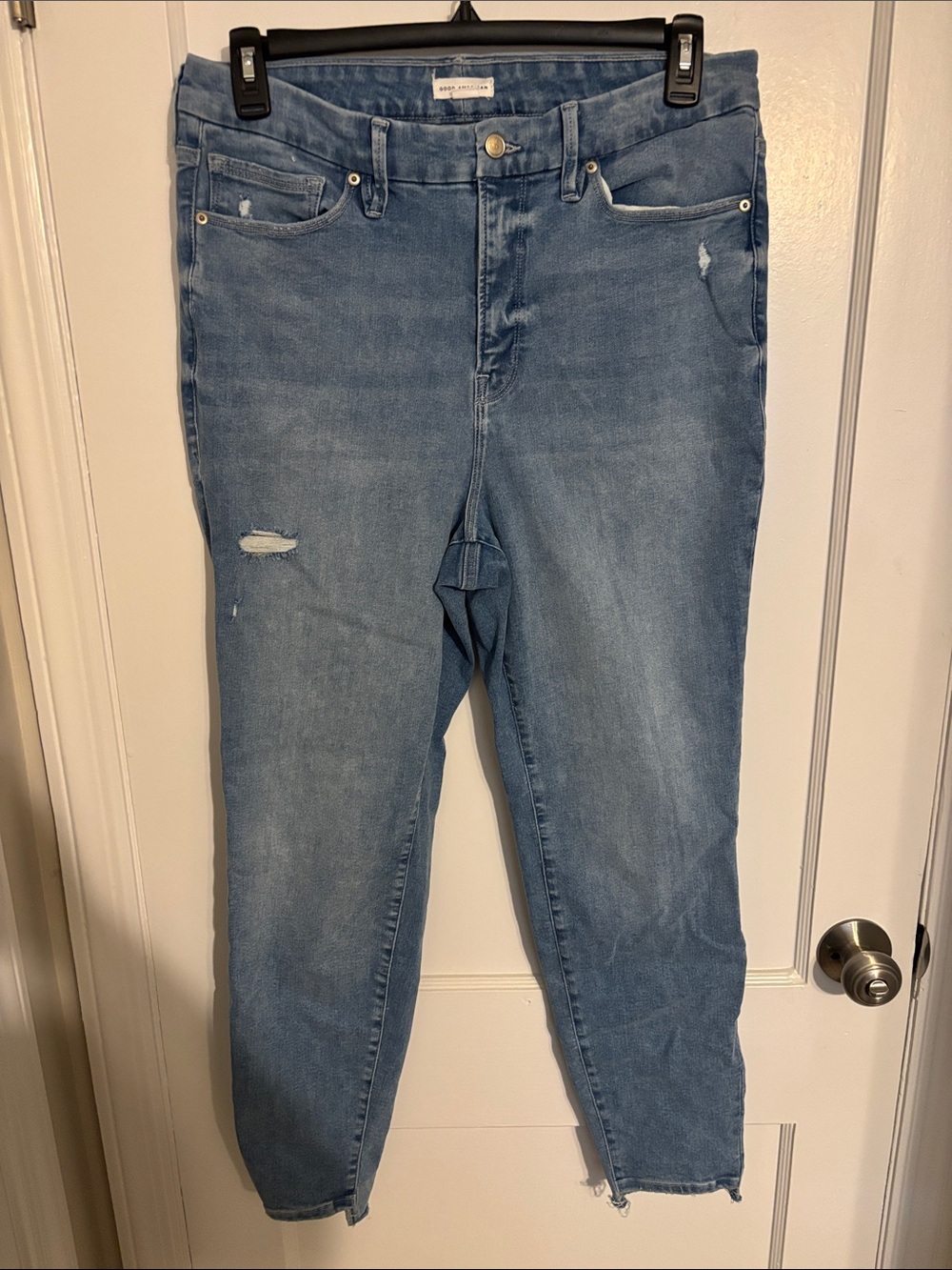 Good American Light Blue Skinny Jeans with Subtle Distress